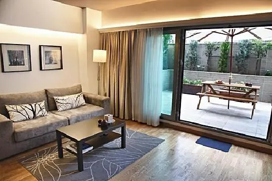 Ueftade Sokak Apartment Istanbul